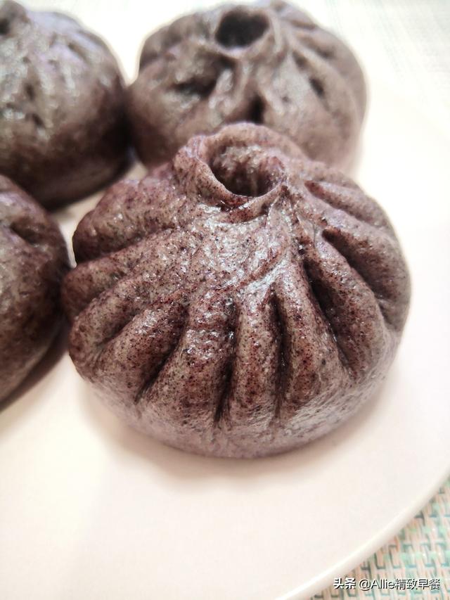 黑米怎么做好吃，黑米怎样弄得好吃有营养（黑米多加这两步）