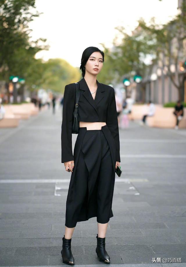 西装阔腿裤搭西装上衣，别再用西装搭西裤了