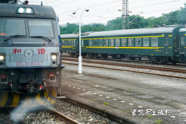 内江至重庆火车时刻表和沿途站点，春运期间永川东站旅客列车时刻表出炉