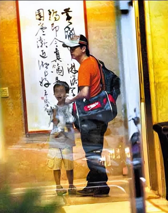 黄维德访谈录，当年陷入牵手门事件