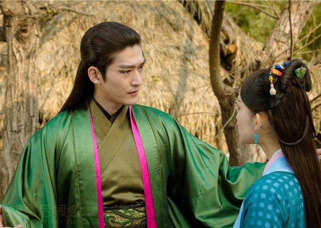 演古装脸很丑的男明星，4位古装奇丑的男演员