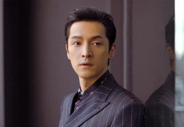 潘粤明年轻时的民国戏，十年前董洁王大治的瓜