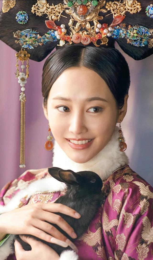 如懿传里的魏嬿婉是好人吗，这三个细节看出卫嬿婉还是善良的