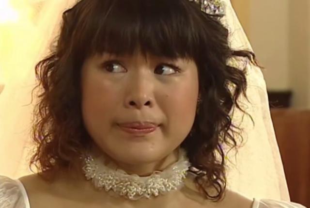 胡杏儿年轻时的颜值巅峰，从胖妹到性感辣妈