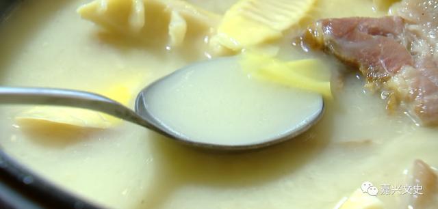 腌笃鲜的正宗做法，腌笃鲜腌笃鲜是嘉兴民间的家常菜（腌笃鲜的正宗做法上海）