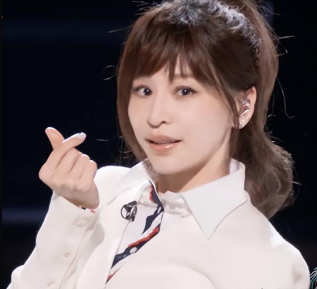 王心凌歌曲排行榜，39点几岁的王心凌到底有多甜