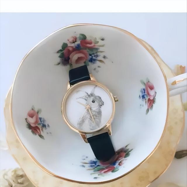 dw手表是啥牌子，种草还在戴DW你就Out了