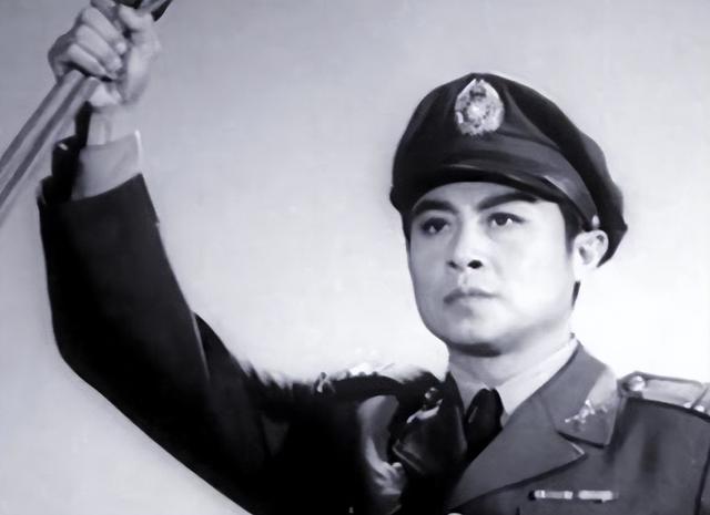老演员王心刚个人资料，全民偶像无绯闻