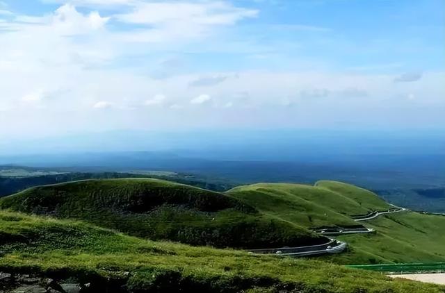 长白山旅游详细介绍，高铁、航班、自驾