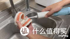 水牙线真的有害吗，冲牙器骗局是真的吗