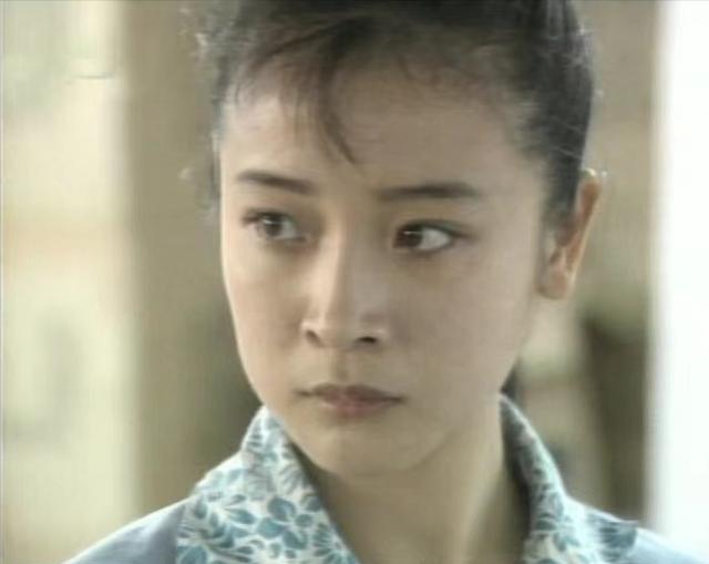 陈小艺老公刘惠宁，52岁陈小艺婚后绯闻（丈夫坐轮椅她却多次牵手小鲜肉）