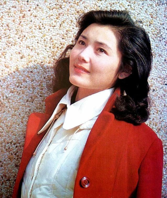 没有整过容的女明星，90年没整过容的女明星（“不老女神”现原形）