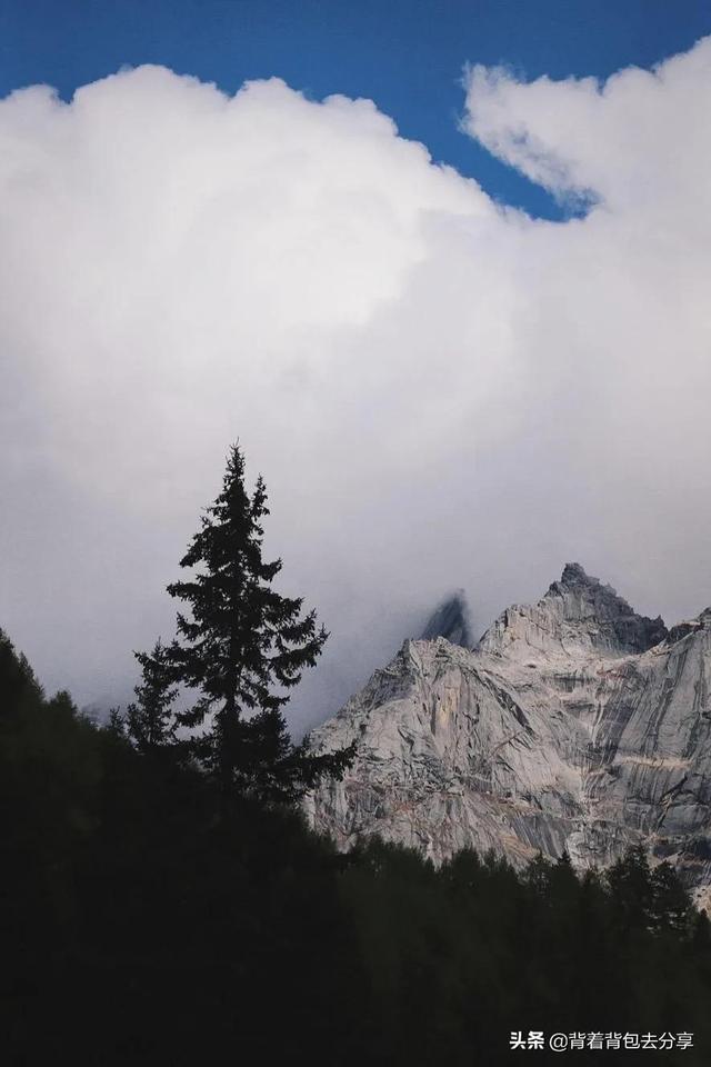 四川有哪些景点，四川旅游必去十大景点推荐（四川最美的二十个景区有哪些）