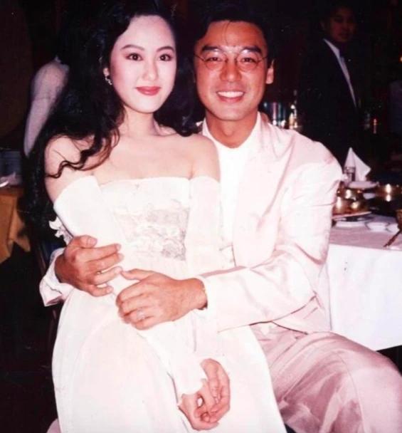 章小蕙年轻时的美貌，看了20岁的章小蕙超漂亮照片