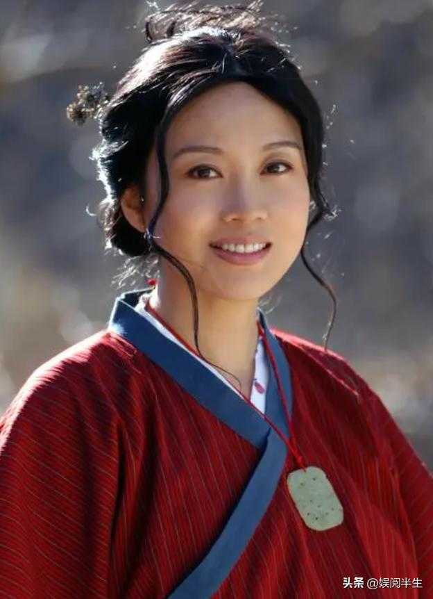 年龄和颜值不成正比的几位明星，明明长得不好看