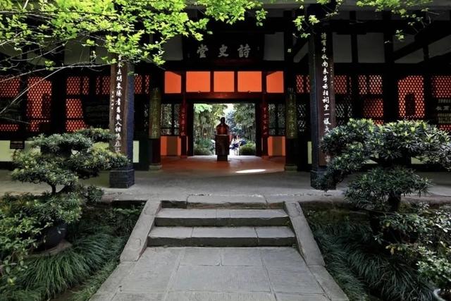 成都市内旅游攻略自由行攻略，带你4天玩转成都必打卡地