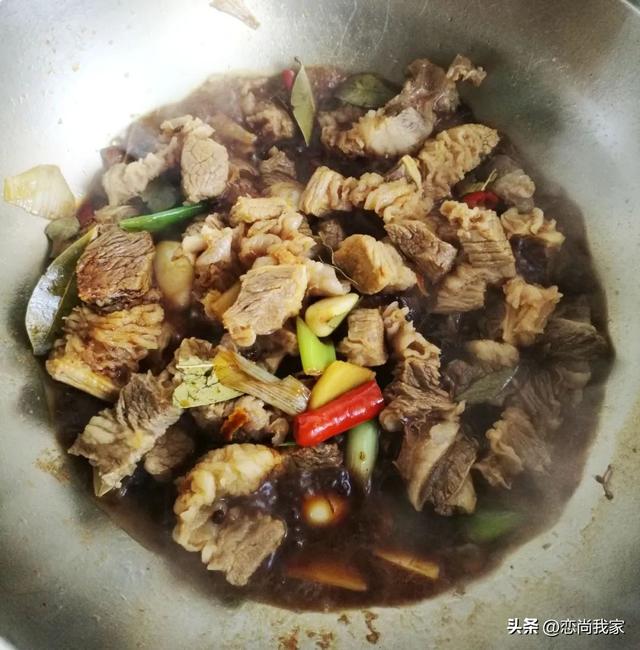 羊肉配什么菜好吃，这个季节吃羊肉配什么菜好吃（羊肉片别总是涮着吃）
