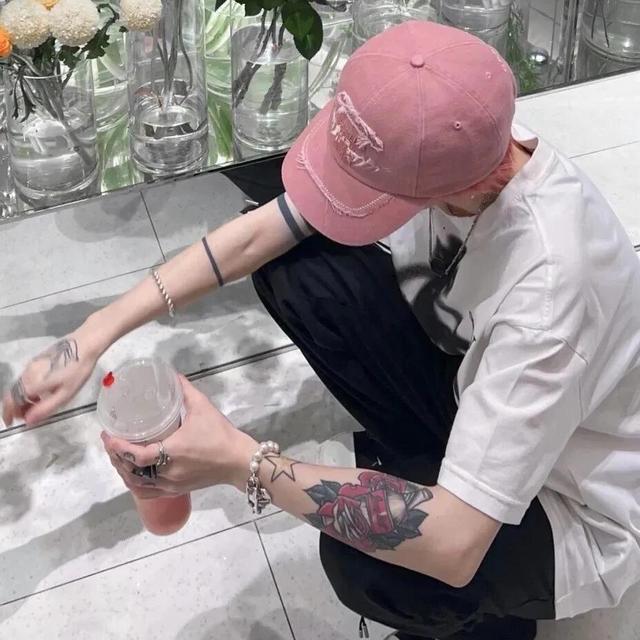高冷男生头像分享，高冷头像男精选