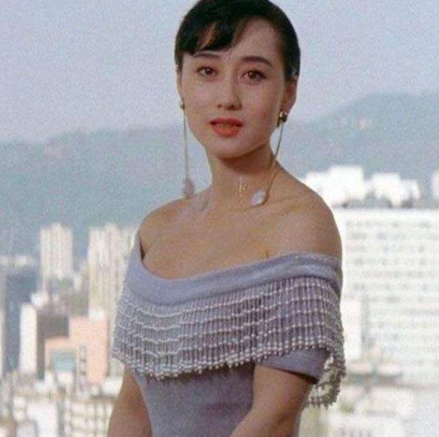 利智年轻时到底多有魅力，利智为什么结婚后就不露面了
