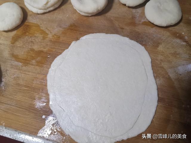 怎样烙春饼才既软又好吃，这两步万万不能省