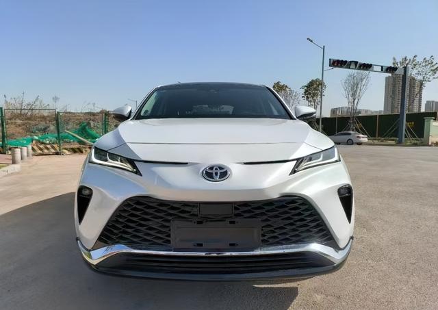 广汽丰田suv最新款chr，2023款广汽丰田C-HR正式上市