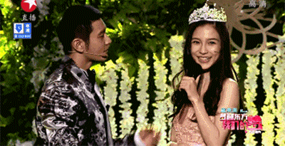 黄晓明和baby，黄晓明和angelababy的情史（微博之夜6大尴尬瞬间）