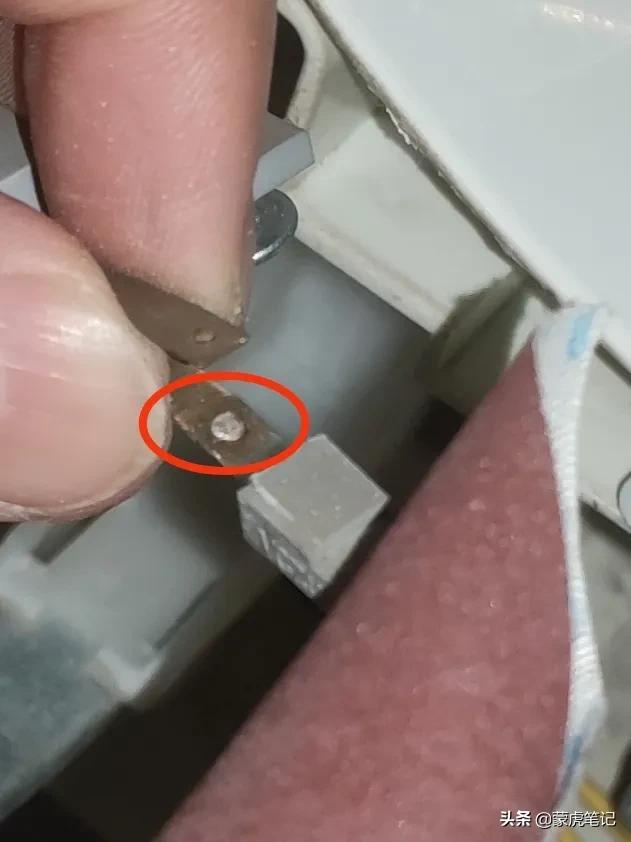 洗衣机e2故障处理图解，洗衣机e2故障怎样解决（洗衣机的故障代码及处理措施）