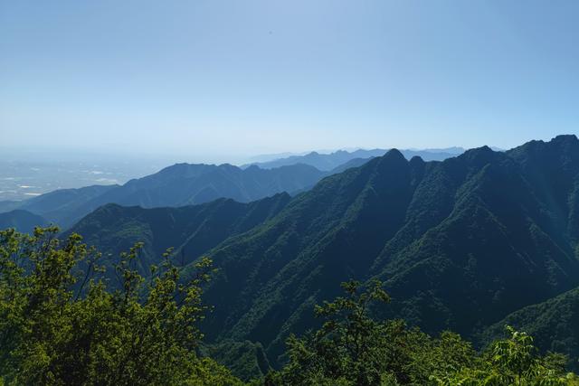 尖山风景区攻略，假期一家人出游蔚县飞狐峪里的尖山