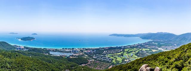 鹿回头山顶公园，海南的名胜古迹有哪些