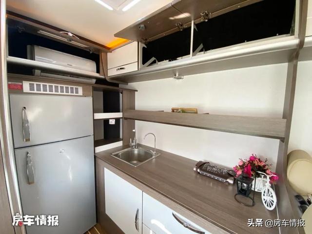 家用代步还能旅行市区能开的房车，兼顾自驾旅行/日常代步