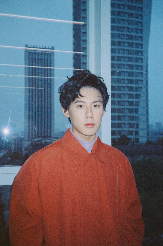 影视演员周奇个人简介，周奇、郭子凡正面PK