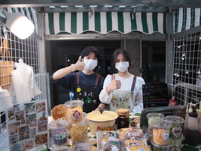 拒绝躺平努力奋斗议论文，拒绝躺平