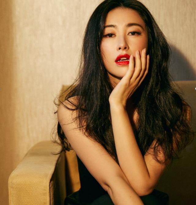 mtv主持人朱珠，打败章子怡成世界百美（朱珠为什么选择结婚）