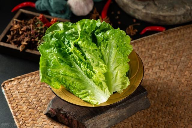 火锅可以涮什么菜，能涮火锅的蔬菜都有哪些（知识贴放在火锅里惊为天人的食材）