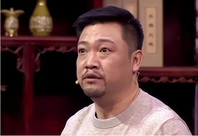 欢乐喜剧人贾冰近况，41岁演“财神爷”
