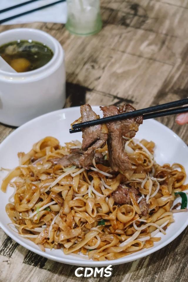 广州人吃成都火锅，广东女生被室友带去第一次吃成都火锅