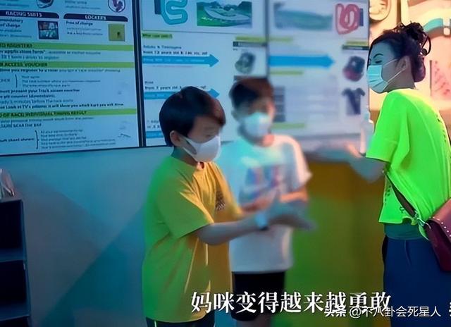 李嘉欣和儿子最近照，李嘉欣儿子或继承4百亿