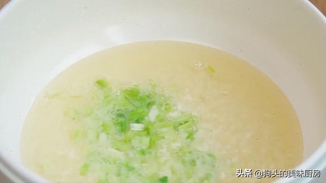 家常馄饨汤怎么调，馄饨汤怎样调制才鲜美（10年店主教你用开水调小馄饨汤）