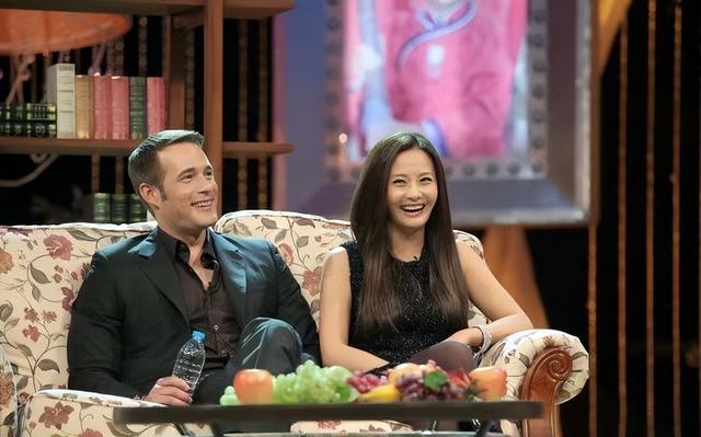 吴奇隆的老婆是谁，吴奇隆老婆最新近照（马雅舒：26岁嫁给吴奇隆）