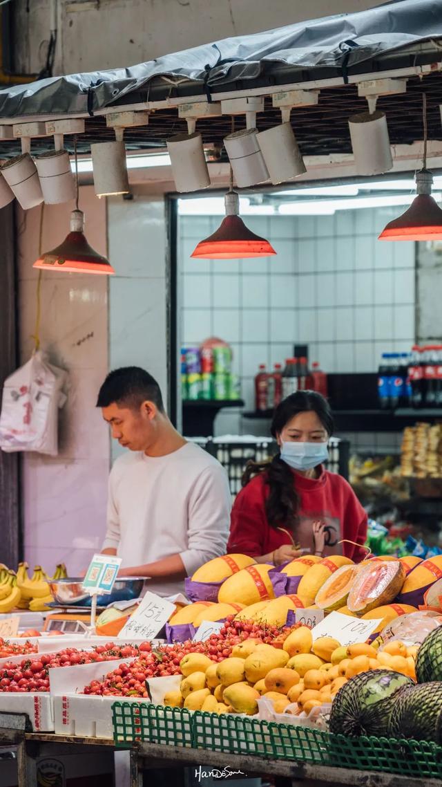 武汉菜市场价格，武汉的菜市场都在哪里（“武汉买菜测评\