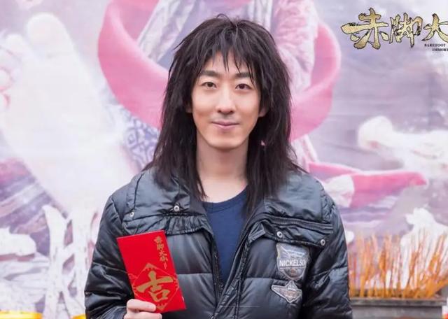 鞋拔子脸和瓜子脸区别，凹凸不平崎岖脸大PK