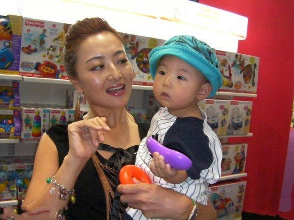 主持人沙桐现状，与主持人沙桐离婚后