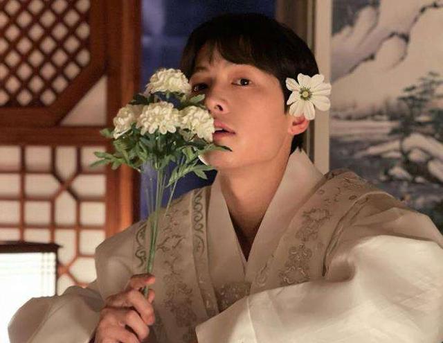 李钟硕和林允儿最新电视剧，6部定档明年的韩剧