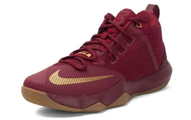 有关詹姆斯的球鞋大全，LeBron系列球鞋回顾盘点