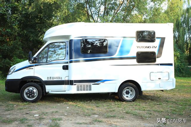 宇通b型房车3.0t无中门，适合1家3口开的宇通探境房车