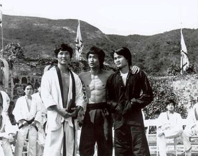 赞先生与找钱华国语，林正英电影一眉道人国语（1978年15部经典香港电影）