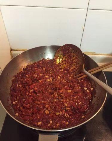 简单好吃的自制牛肉酱的做法，别买现成的牛肉酱吃了