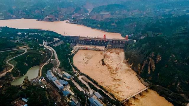 三峡大坝建造真实过程，9位重量级专家拒绝同意建三峡大坝