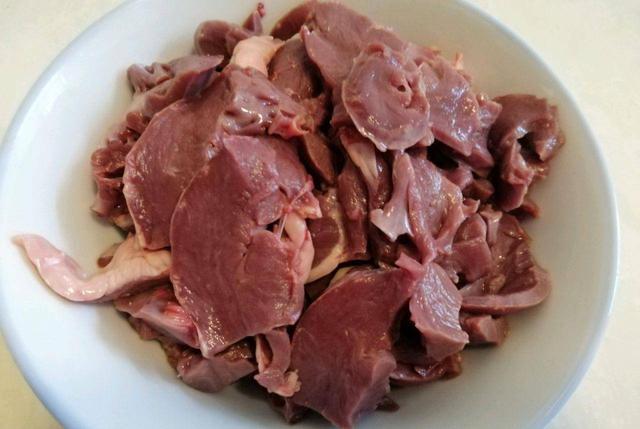 青椒炒猪心详细做法，馋的老公直流口水