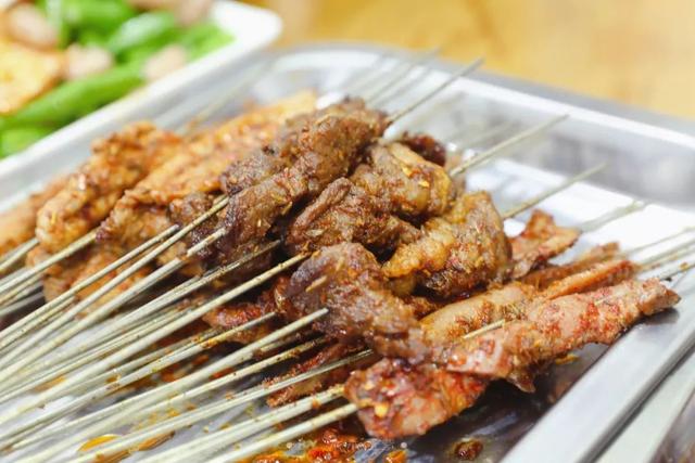 西安十大美食排名，盘点西安城内不可错过的十大美食（西安“十大特色美食”）